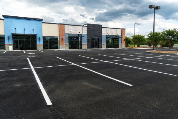 Cost of Parking Lot Blacktopping in Magnolia